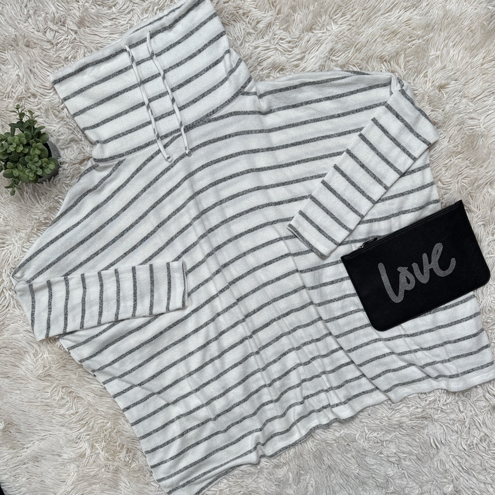 Red Lolly Striped Knit Cowl Neck Tunic Top 💗 Ivory & Gray